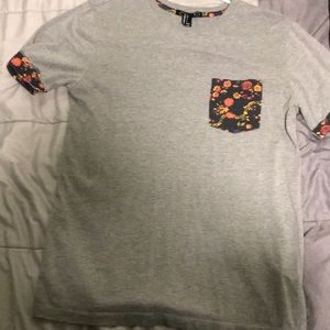 Floral pocket tee